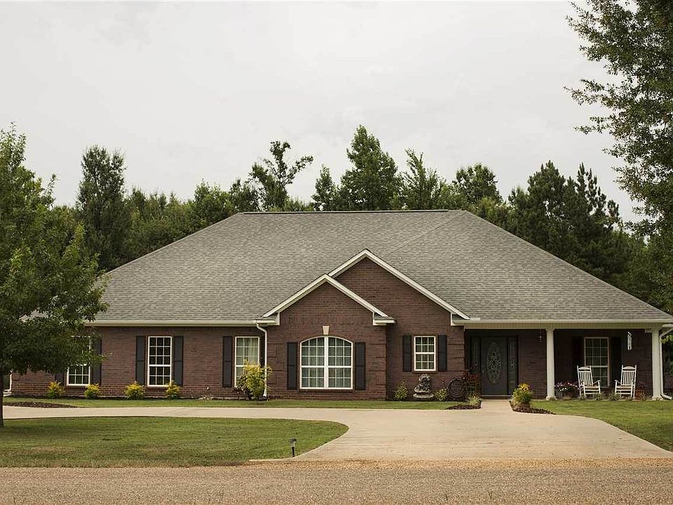 1st image of 30 Saddlebrook Dr