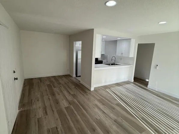 171 N Richmont Dr APT E, Anaheim, CA 92801