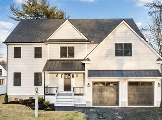 395 Vernon St, Wakefield, MA 01880