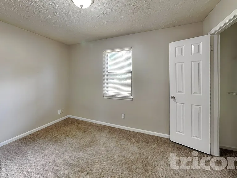 2224 Clinchfield Ct — Photo 13
