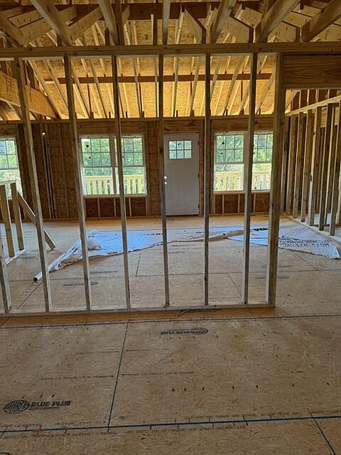 2nd image of 1059 Dawnville Rd NE