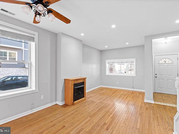 5th image of 15 S 44th St