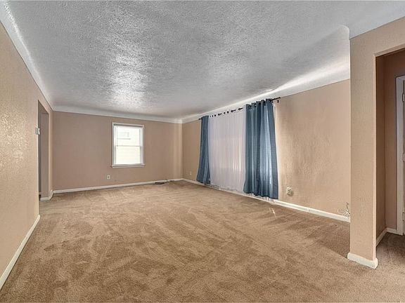4th image of 17515 Talford Ave