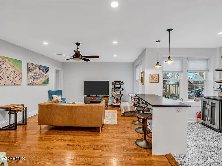 500 Deal Lake Dr — Photo 2