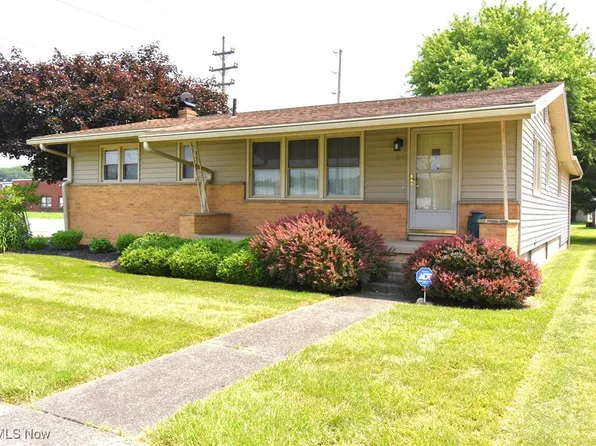 557 Gladys St, Hubbard, OH 44425