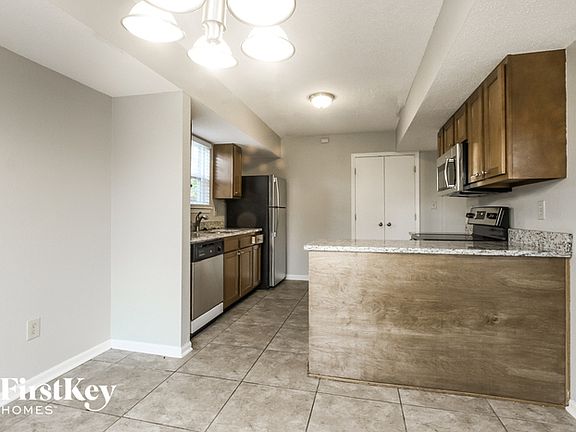 4th image of 8515 Coralberry Ln