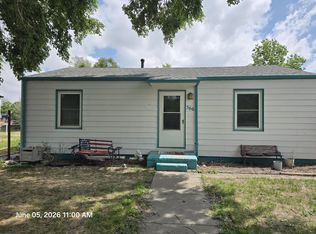 566 Charlotte Dr, Sidney, NE 69162