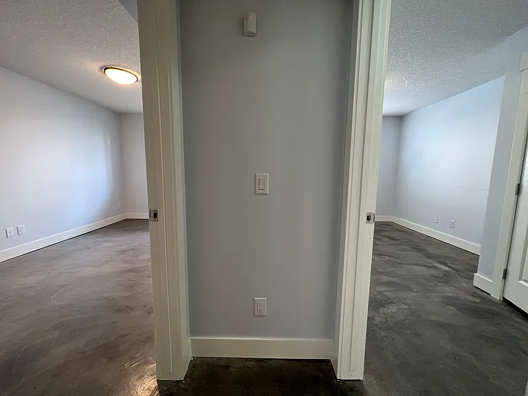 2306 17a St SW #101 — Photo 26
