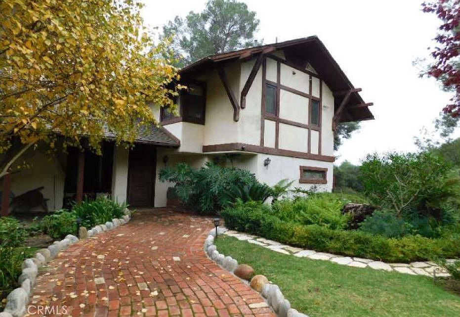 1st image of 21122 Hillside Dr