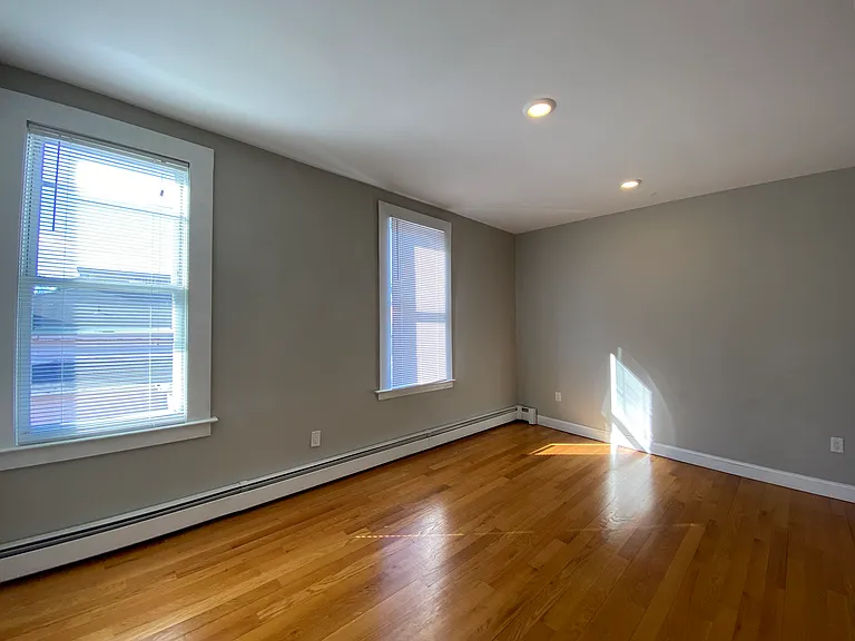 533 Chapel St #5A — Photo 5