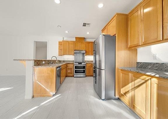 3rd image of 107 San Ramon Ct