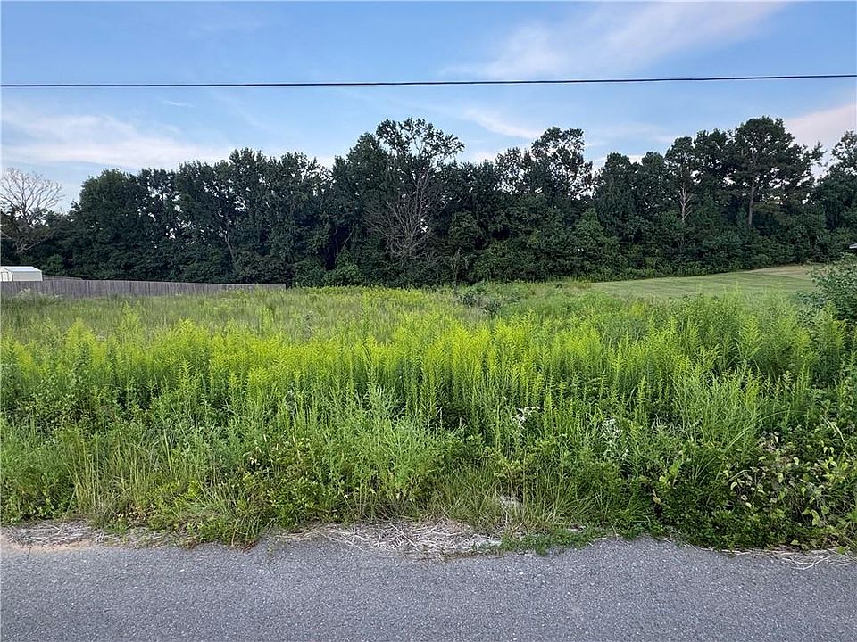 2nd image of 119 Meadow Ln Lot 19