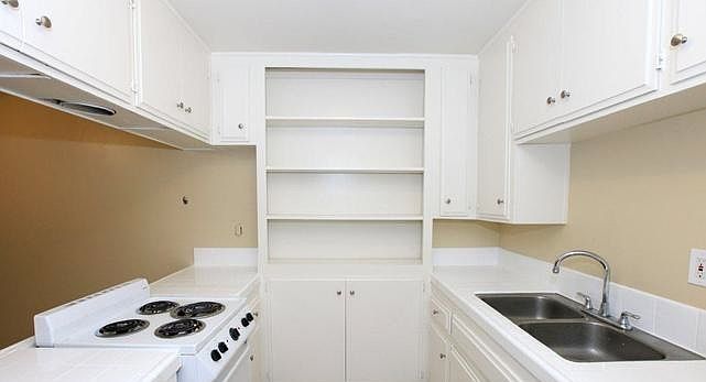 1st image of 3440 Florida St