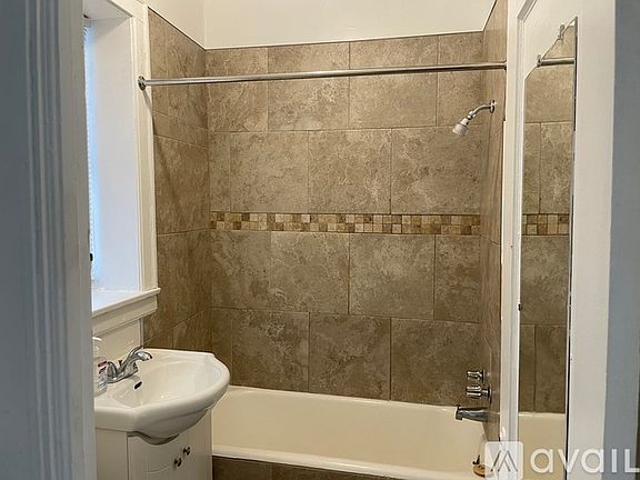 5th image of 7414 S Chappel Ave #3