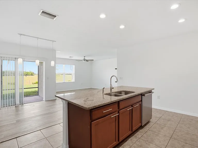 15769 High Bell Pl — Photo 27