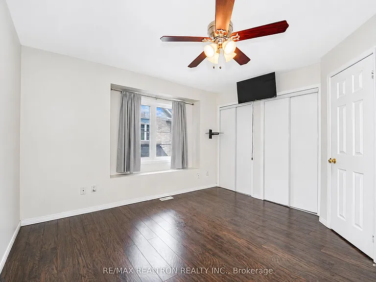22 Webbford St — Photo 13