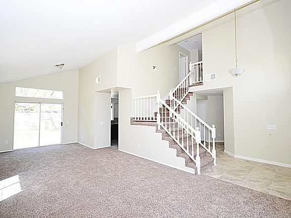 2nd image of 37309 Newbury Pl