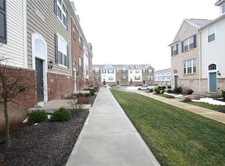 12722 Hannah Hill Rd, Fishers, IN 46037