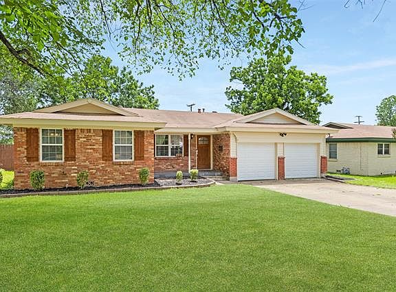 3rd image of 332 Lawana Dr