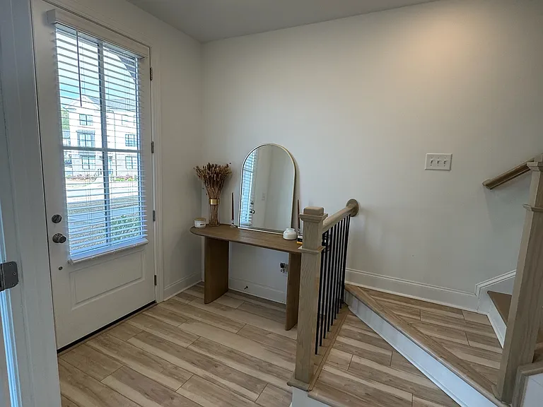 1117 Larkin Dr — Photo 5
