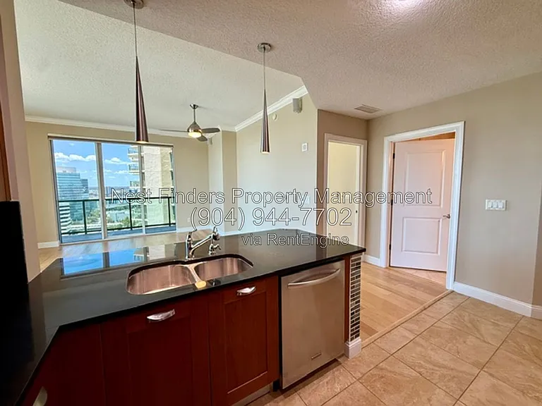 1431 Riverplace Blvd #2001 — Photo 7