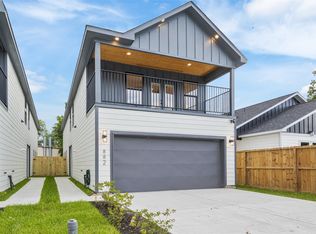 882 Prosper St, Houston, TX 77088