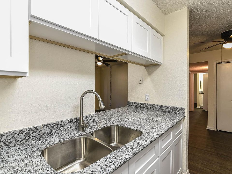 1st image of 1516 Bay Area Blvd APT L5