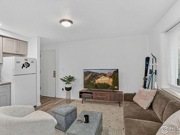 3rd image of 961 16th St #2