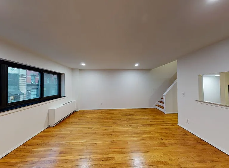 10 Jones St #2F — Photo 2