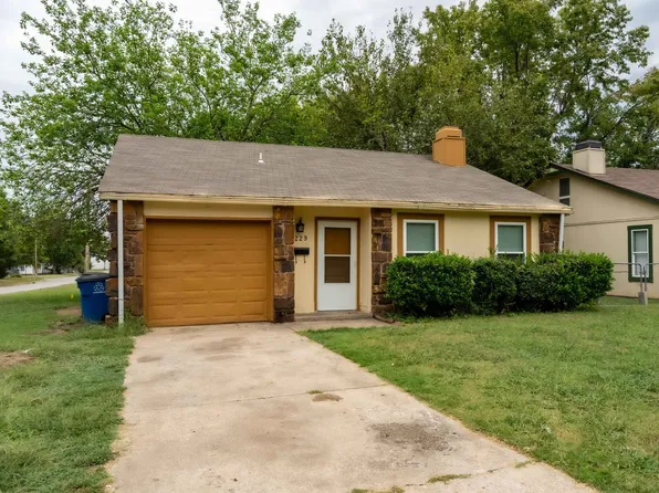 4229 S 35th Ave W, Tulsa, OK 74107