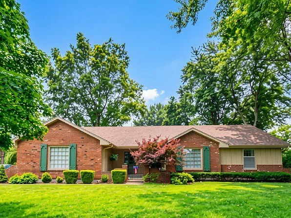 6660 W 194th St, Stilwell, KS 66085