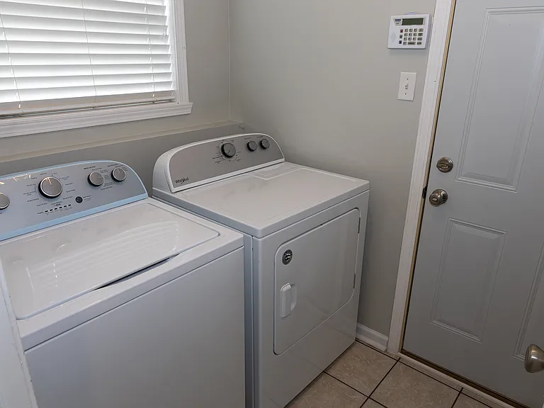 10341 Cheswick Ln — Photo 4