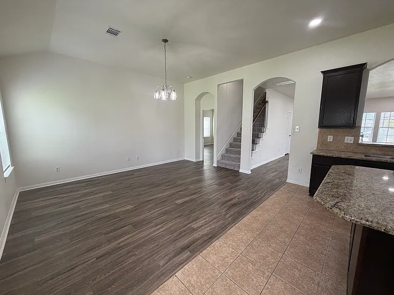 13802 Greyfield Ln — Photo 4