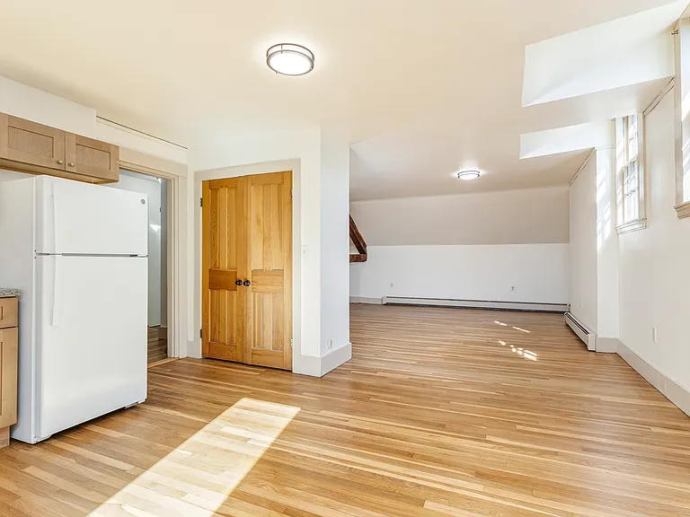 156 Danforth St #3 — Photo 11