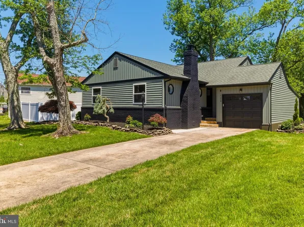 124 Whitman Dr, Turnersville, NJ 08012