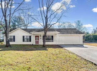 5345 Memorial Ln SW, Powder Springs, GA 30127