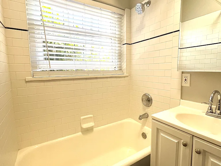1166 Park Blvd #104 — Photo 6