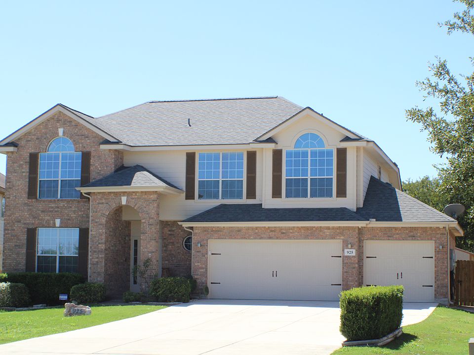 1st image of 925 Armour Dr