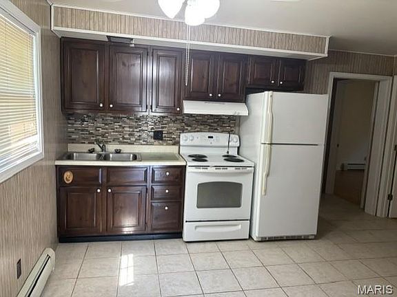 3rd image of 428 N 1st St