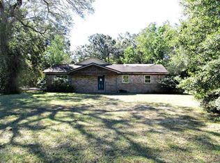 1513 John Carroll Dr, Pensacola, FL 32504