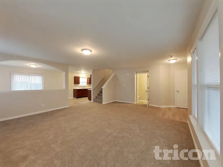 3338 Deerbrook Dr — Photo 2