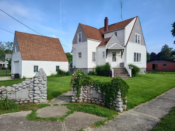 207 N Douglas St, Bronson, MI 49028