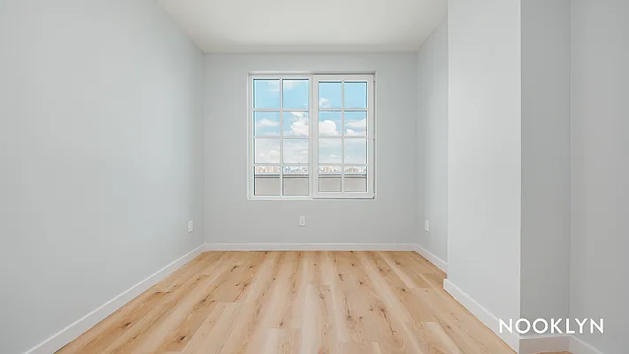 Rented by Nooklyn NYC LLC | media 138