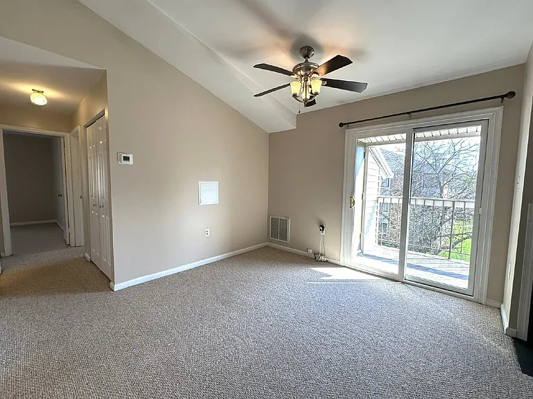 1111 Castle Harbour Way #3C — Photo 7