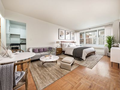 150 E 37th St, New York, NY, 10016