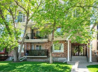 705 N 56th Ave SW #301, Calgary, AB T2V0G9