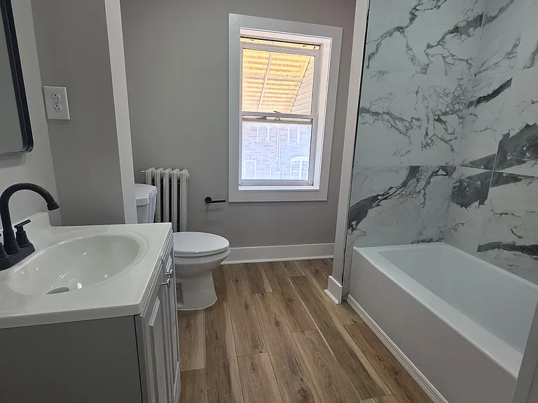 331 Franklin St — Photo 8