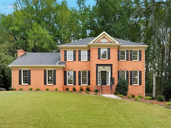 5786 Broxton Cir, Peachtree Corners, GA 30092