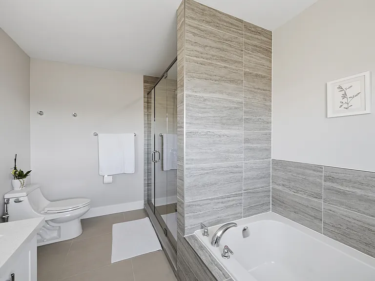 1615 Sandridge Ln — Photo 36