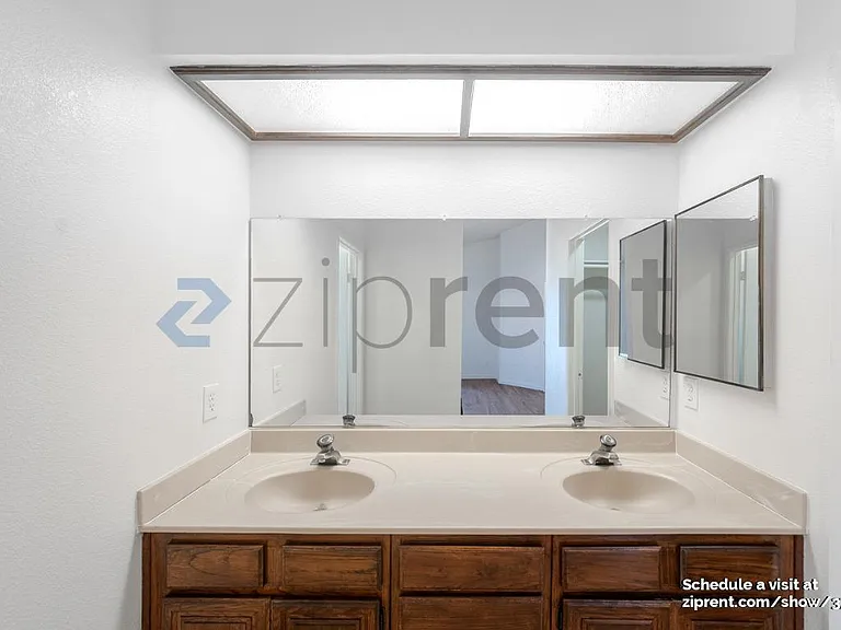 5327 Meredith Ave — Photo 13